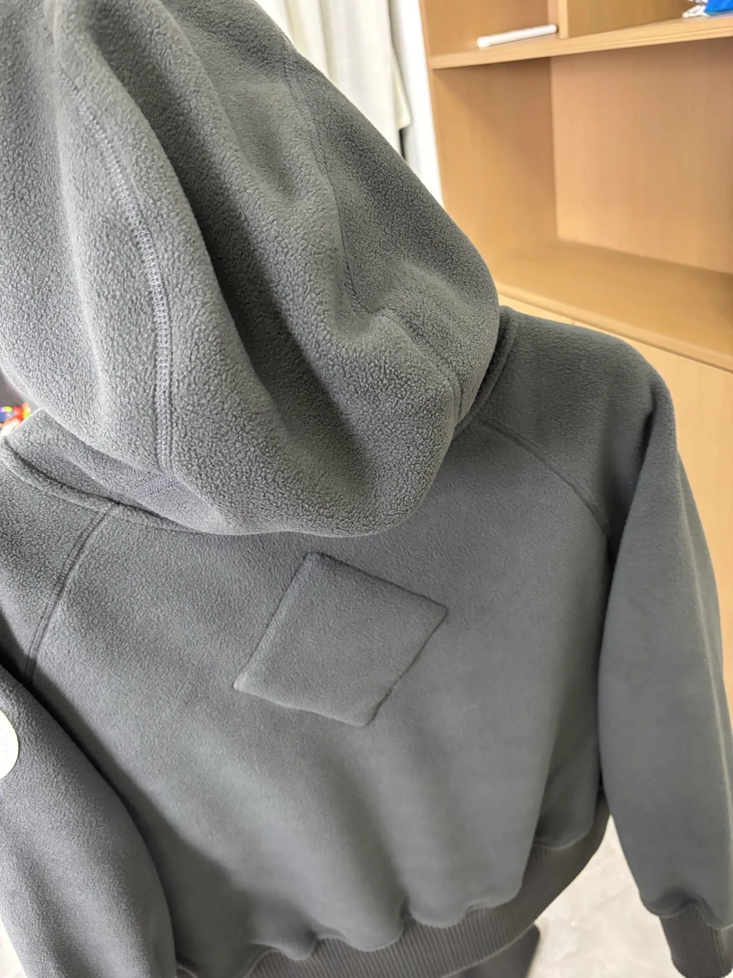 P610 Style number: DC212# [Canada Goose] Canada Goose wool fleece bomber jacket hooded jacket. Classic Chilliwa wool fleece pilot official website 1:1:1 customized model. Canada goose Chilliwa Fce Bomber HUMANATURE, limited white label wool fleece, light gray and white label, really high-end✌️soft and comfortable, not heavy. Buyers who like it should hurry up😈 Color: black gray white Size: S-XL [Picture 9️⃣Size chart]